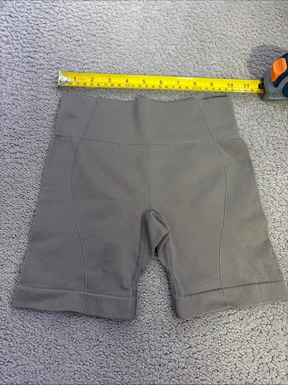 Girls All in Motion High-Waist Ribbed Seamless Biker Shorts - Taupe, size 6-7